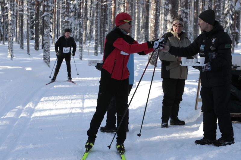 Klikkaamalla seuraava kuva