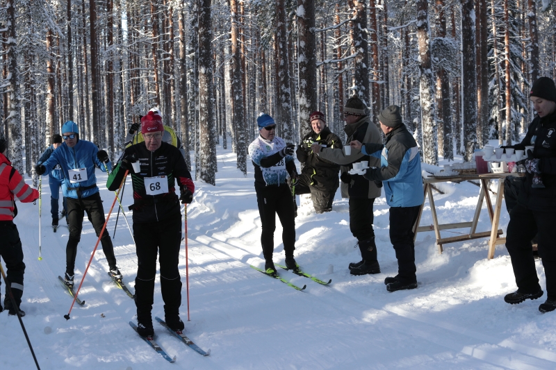 Klikkaamalla seuraava kuva